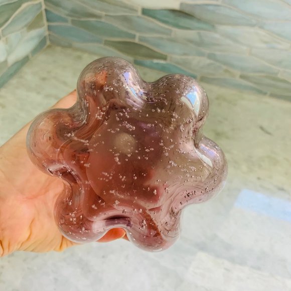 ❌Sold Anthropologie Purple Glass Flower Petal Vase - Picture 5 of 7